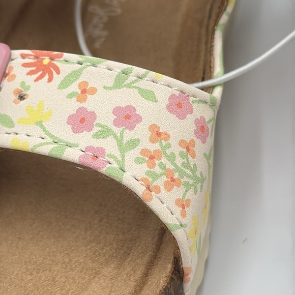 NWT Cat & Jack Toddler Reagan Floral Print Footbed Sandals Size 6 - Picture 11 of 11